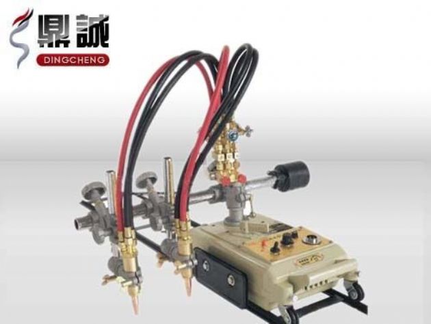 點(diǎn)擊查看詳細信息<br>標題：雙頭多頭火焰切割機 閱讀次數：4795